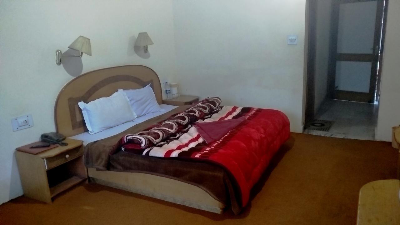 Hotel Arohi Vashist Exterior photo